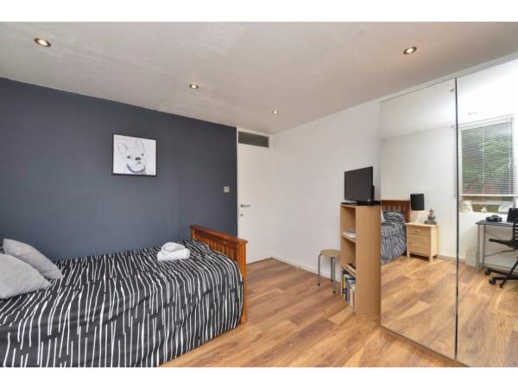 1 Double-Bed Kennington-Sk Apartment Londra Exterior foto