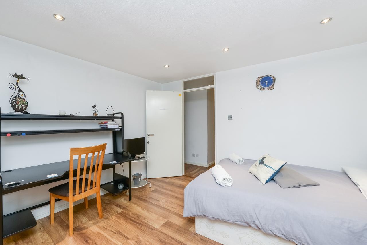 1 Double-Bed Kennington-Sk Apartment Londra Exterior foto